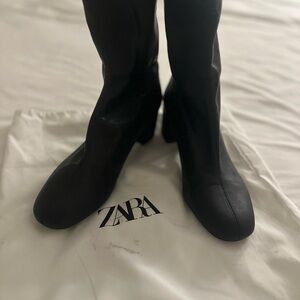 Zara Women's Elegant Black Heeled Boots